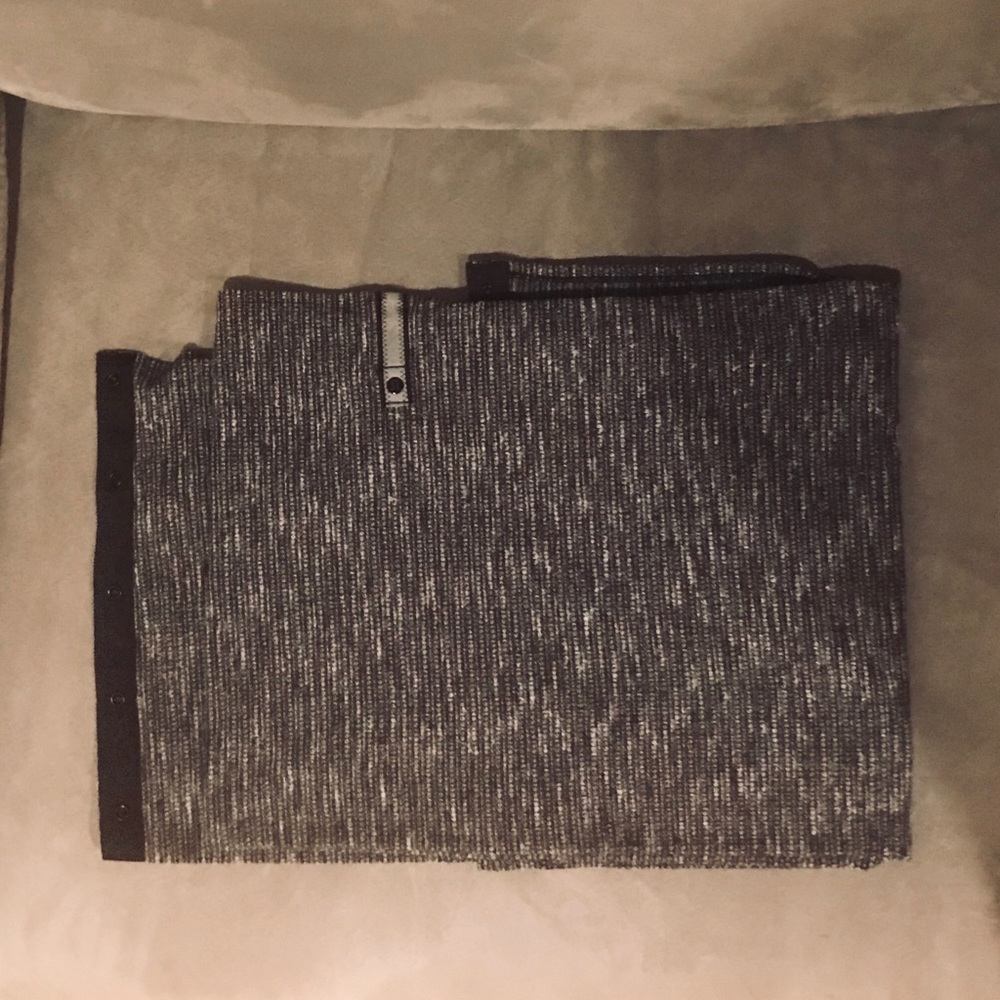 Lulu lemon vinyasa scarf
